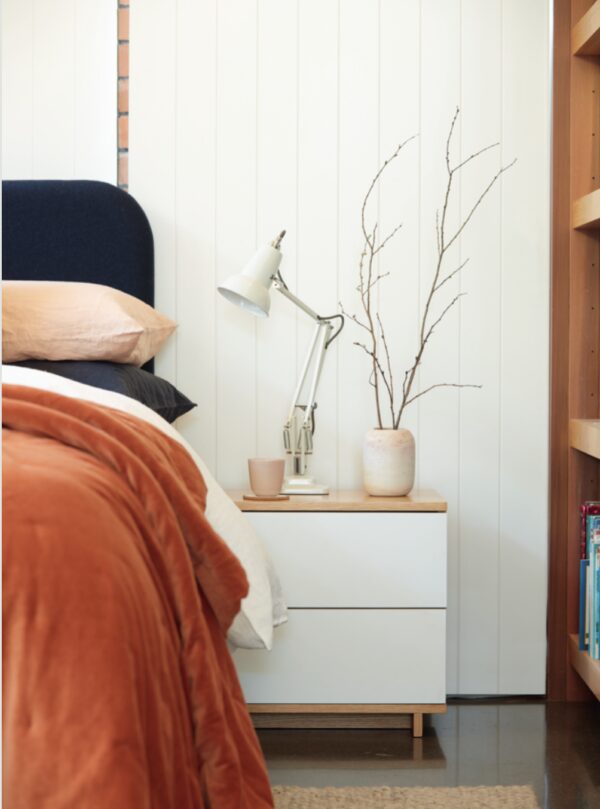 Yuki Oak Bedside Cabinet