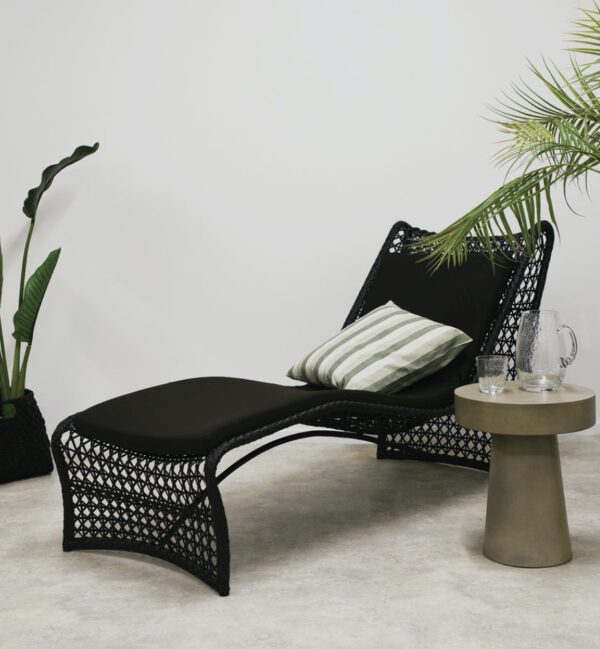 Wave Outdoor Lounger Natural With Cushion