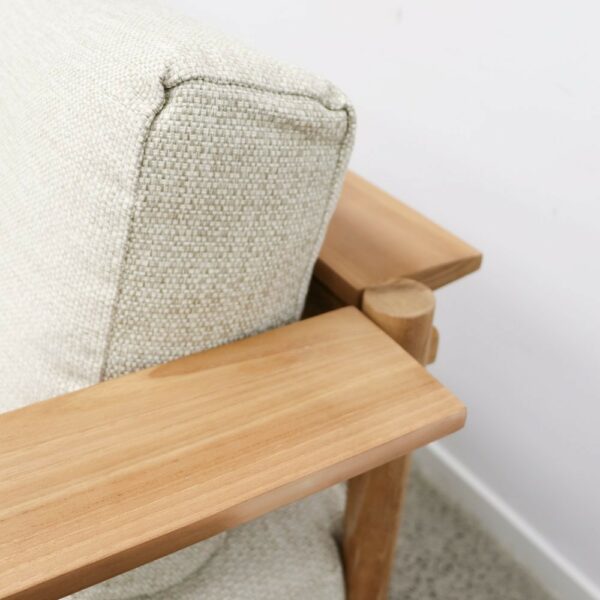 Moby Armchair Close 2 11407 1